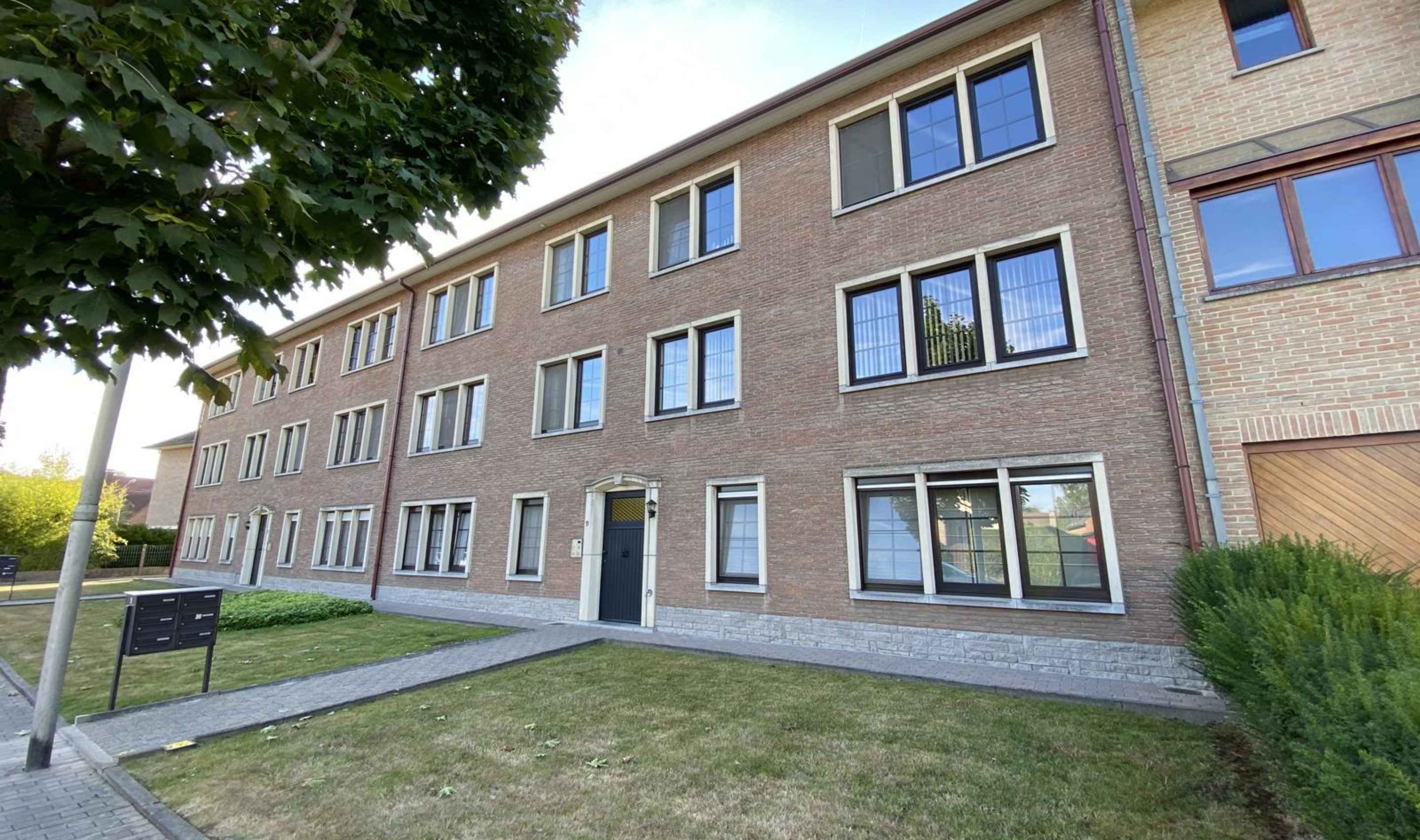 OPTIE Gelijkvloersappartement met 2 slaapkamers en garage Immo Pické