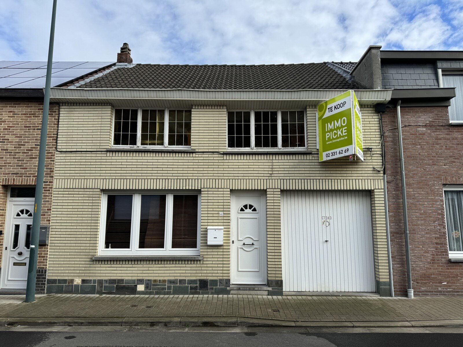 OPTIE Goed Gelegen Woning Met 3 Slaapkamers, Garage En Tuin – Immo Pické