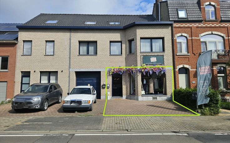 Commercieel gelijkvloers te huur in Sint-Pieters-Leeuw Vlezenbeek