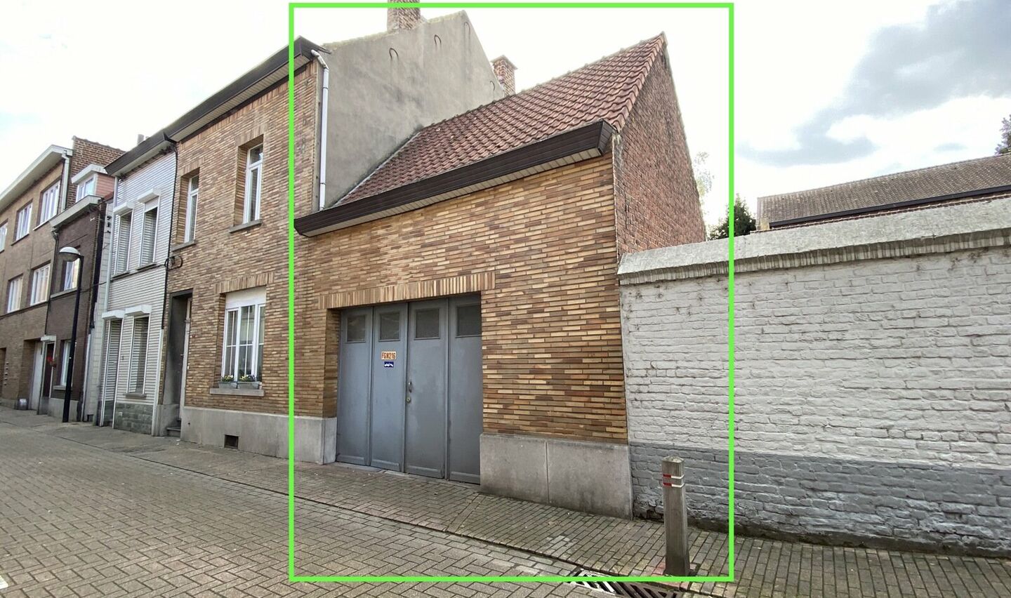 Garage + berging te koop in Sint-Pieters-Leeuw