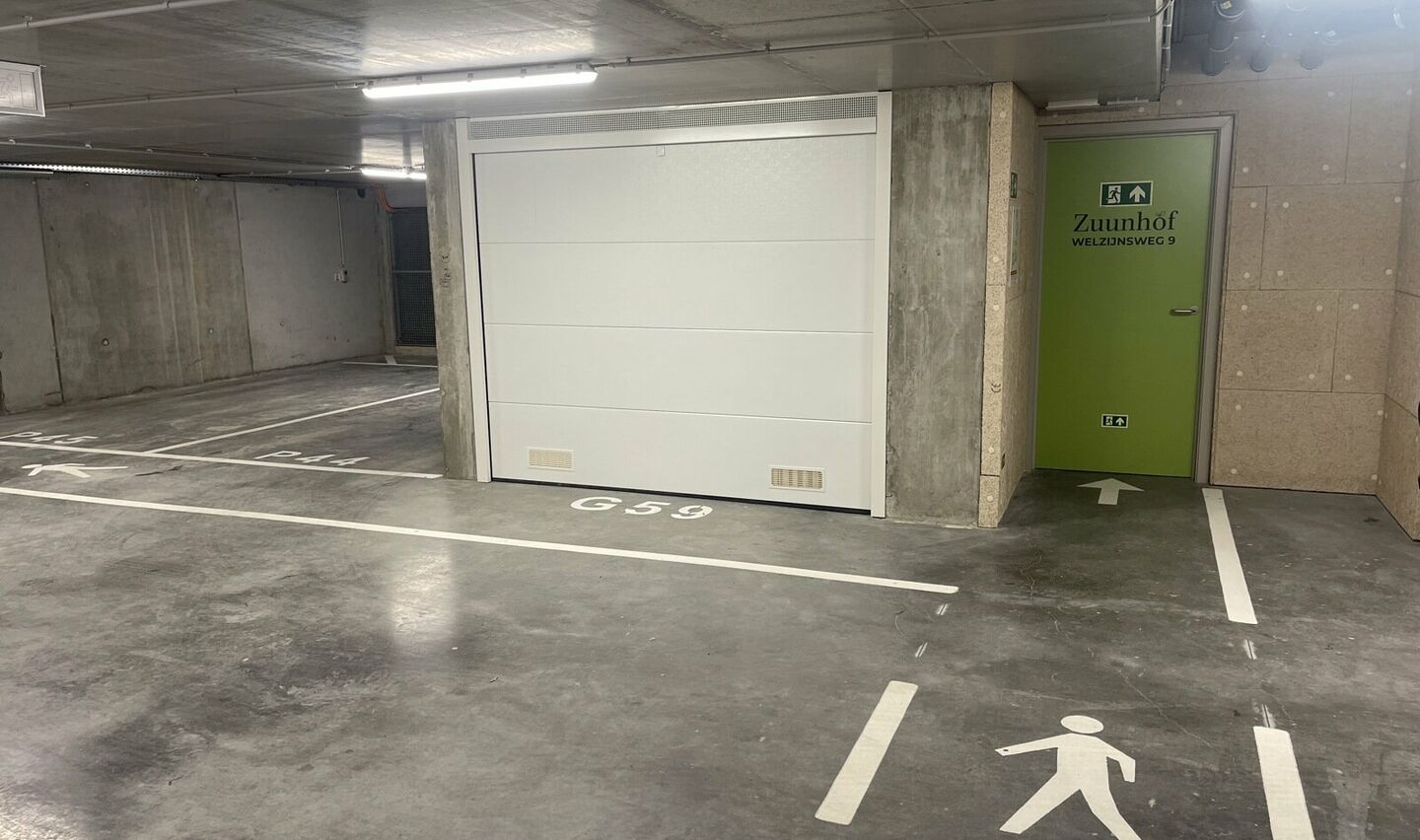 Gesloten garagebox te koop in Sint-Pieters-Leeuw