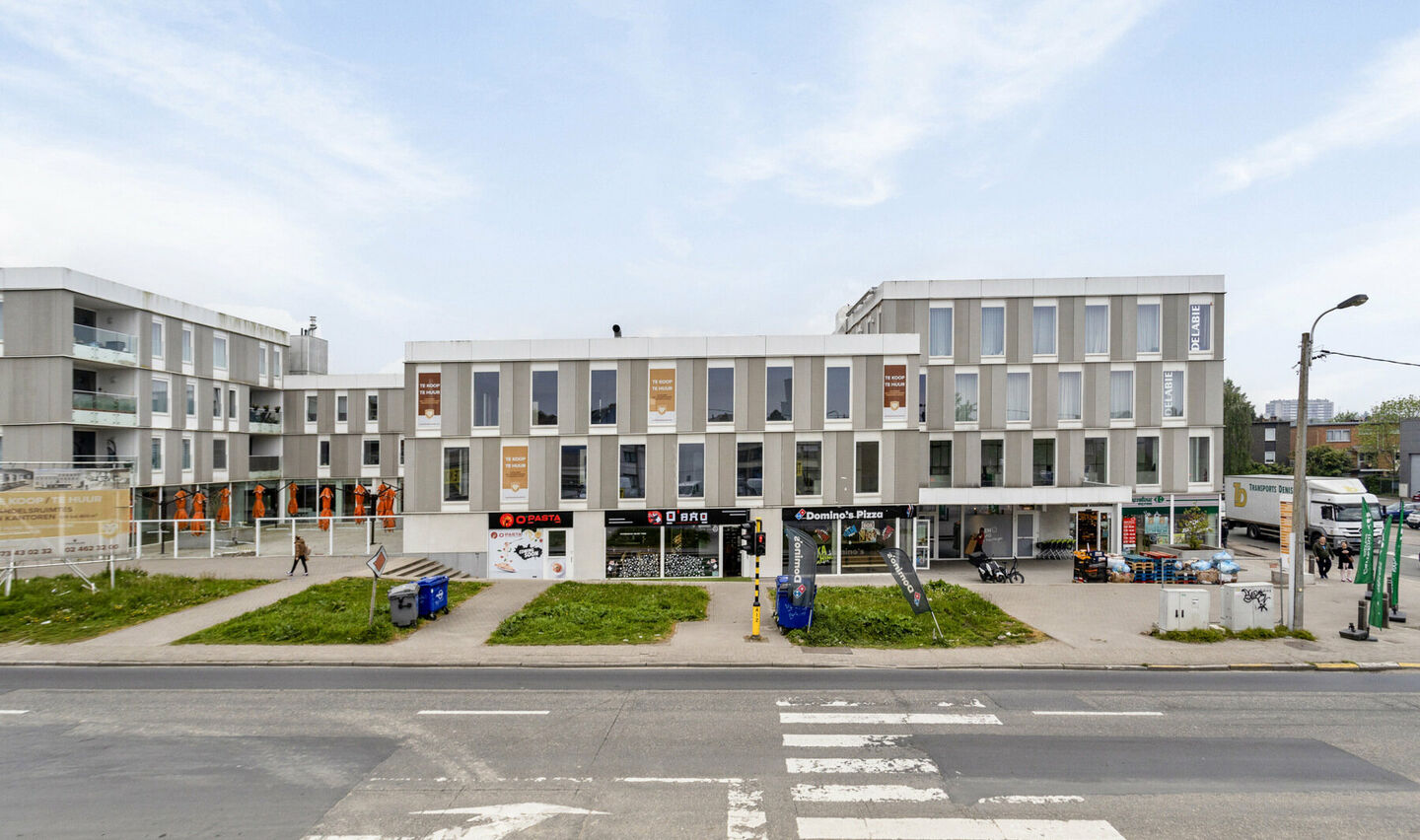 Parking intérieur à louer à Leeuw-Saint-Pierre