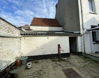 Garage + berging te koop in Sint-Pieters-Leeuw