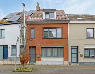 Huis te koop in Sint-Pieters-Leeuw